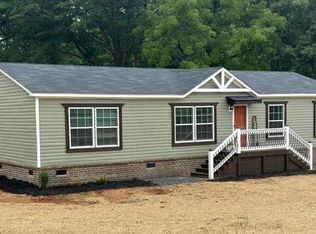 67 Hulsey Mill Rd, Cleveland, GA 30528