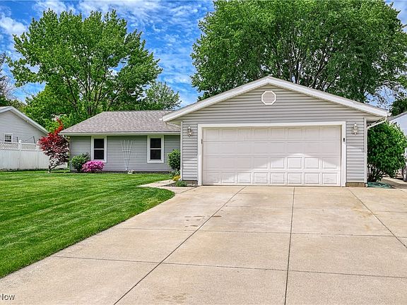 3rd image of 2523 Sherwood Dr