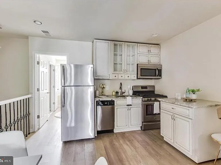 1720 H St NE #B — Photo 5