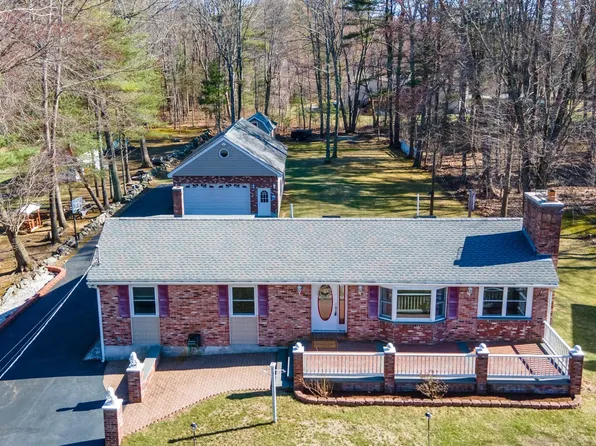 141 Bluff Street, Salem, NH 03079