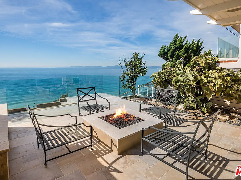 517 Paseo De La Playa