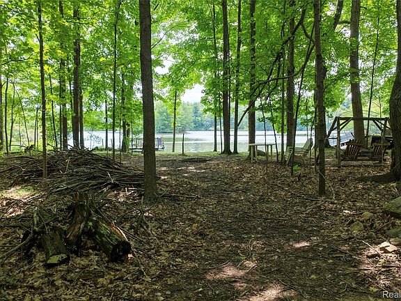 5th image of 3805 Lee Hill Rd