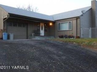 2073 Selah Loop Rd, Selah, WA 98942