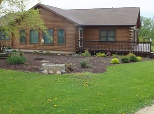 1349 Woodlawn Rd, Lee, IL 60530