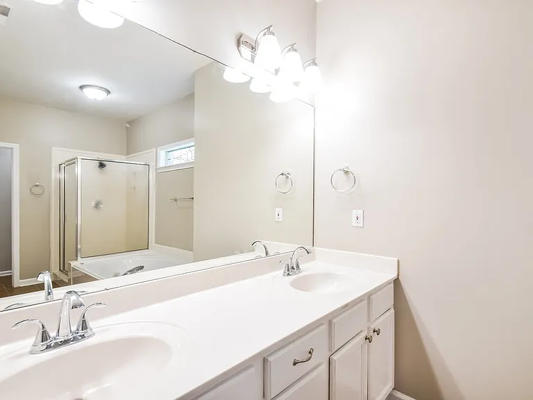 5606 Southbend Ln — Photo 12