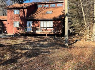 664 Glen Circle Dr, Tobyhanna, PA 18466