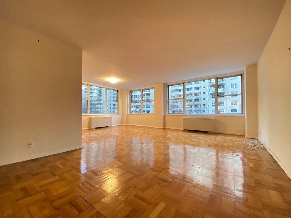 1st image of 250 E 65th St #5BB