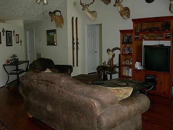 4th image of 13422 Tara Oak Dr