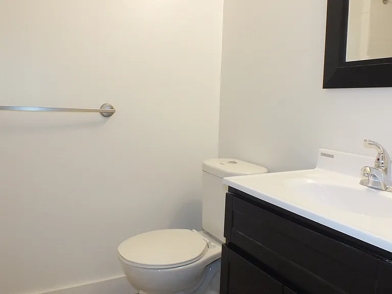 305 Presland Rd — Photo 14