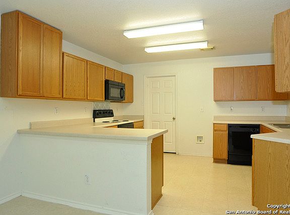 3rd image of 7823 Brazoria Park