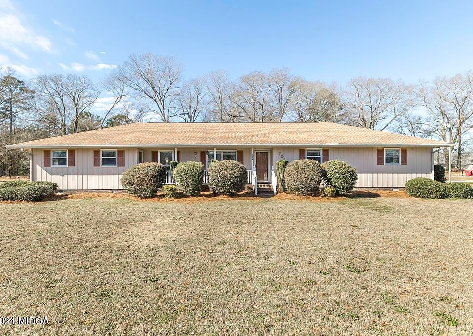 1st image of 7019 Three Oaks Dr W