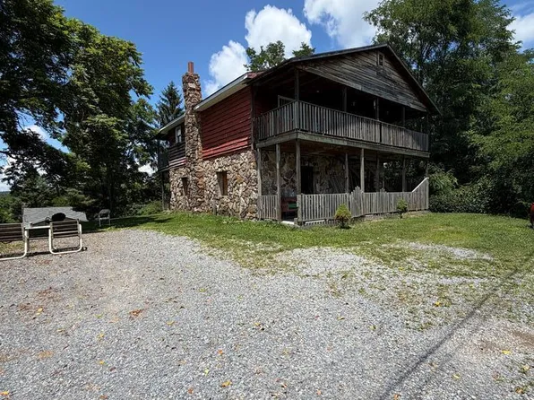 181 Modern Ln, Princeton, WV 24740