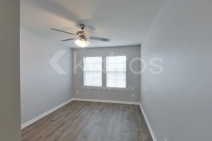 122 Santiago Ct — Photo 10
