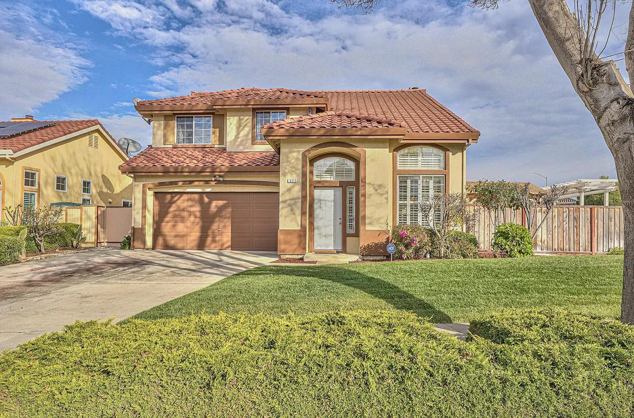 327 Riesling Way photo 1