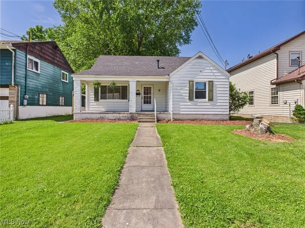 2904 28th St, Parkersburg, WV 26104