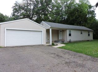 2390 Igleheart Rd, Akron, OH 44312