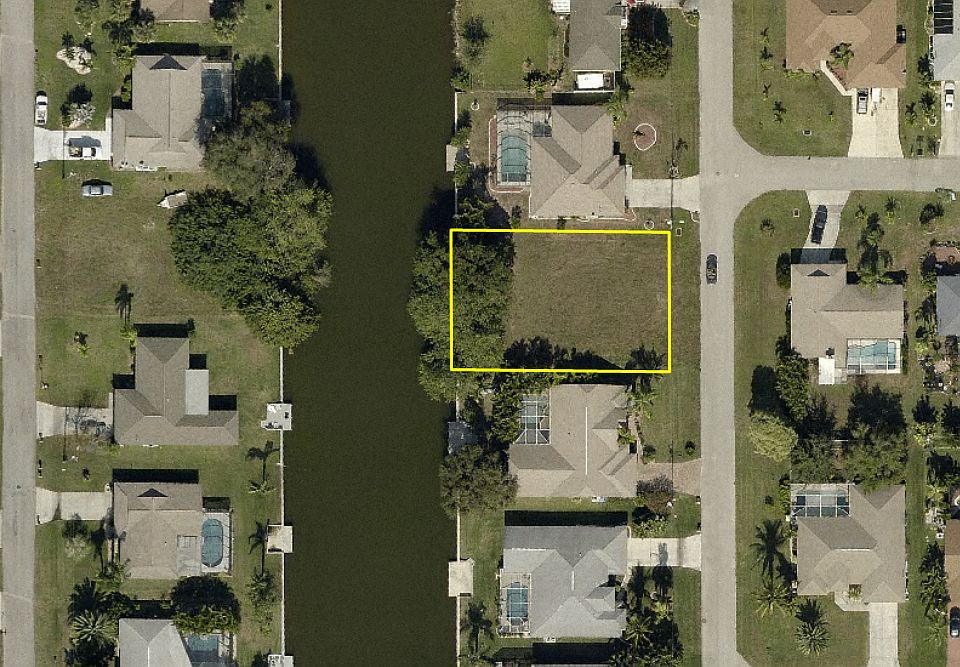 1st image of 3802 SW 5th Ave