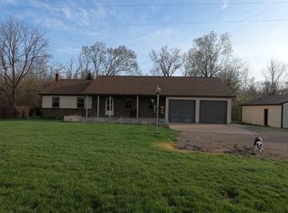 9898 N River Rd, Freeland, MI 48623