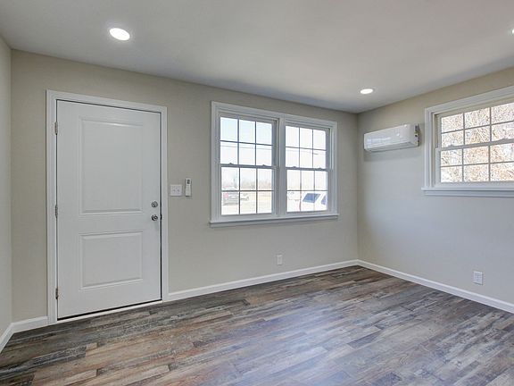 2nd image of 1424 Franklin St APT A