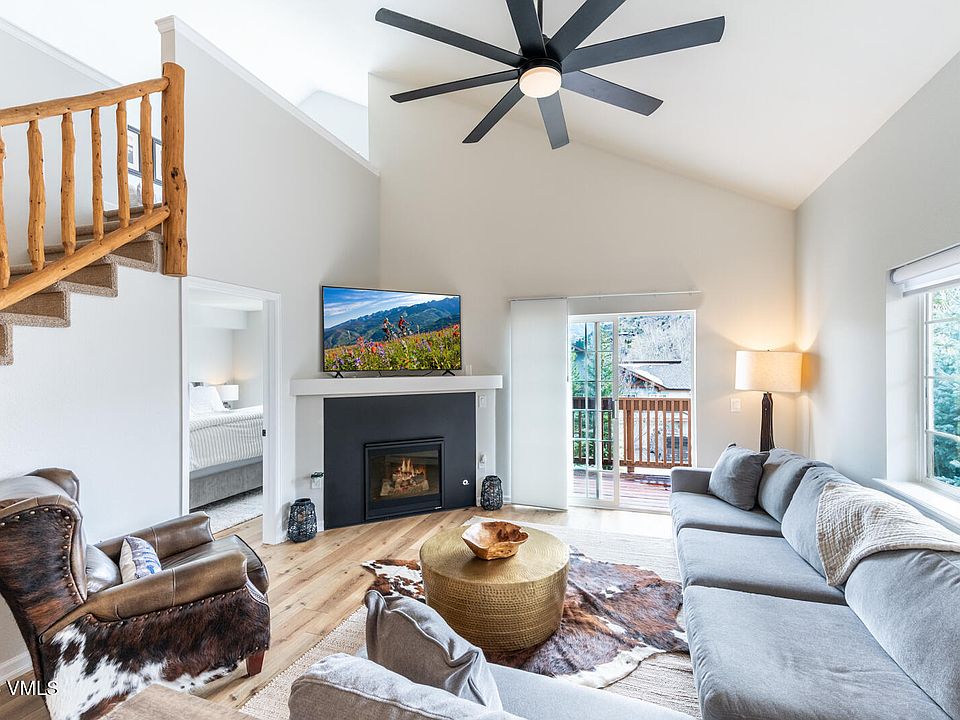 1st image of 2105 Crazy Horse Cir #2105