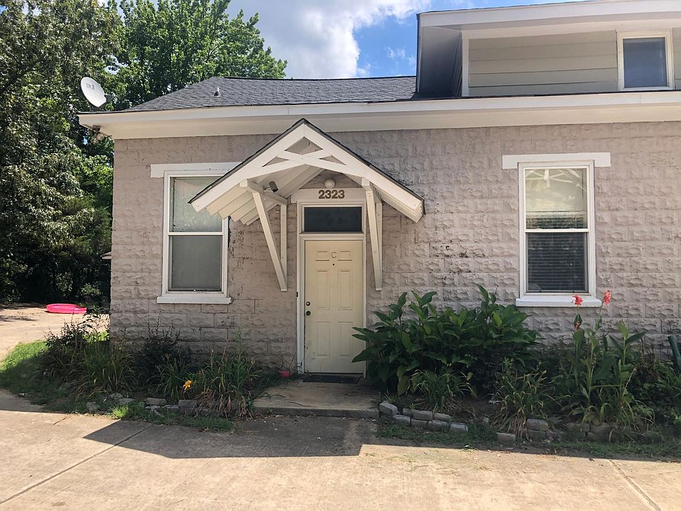 1st image of 2323 University Ave #C