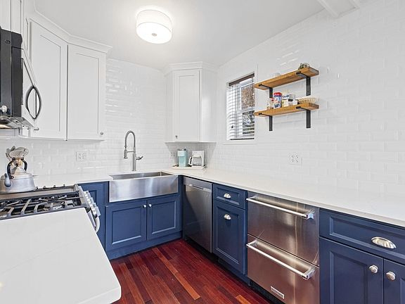 4th image of 607 Sherwood Ave