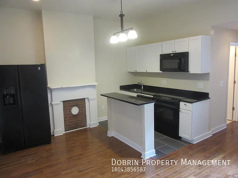 1307 W Clay St — Photo 5