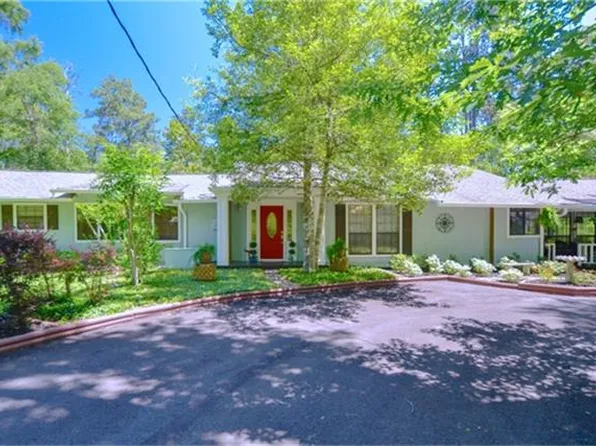 18953 Oakridge Dr, Cleveland, TX 77328