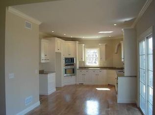 341 1st Parish Rd, Scituate, MA 02066