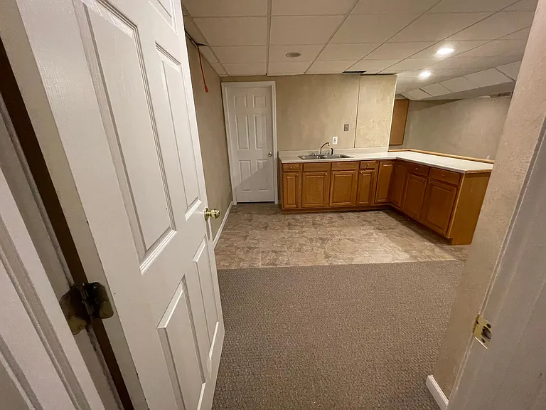 162 Easton Dr — Photo 16