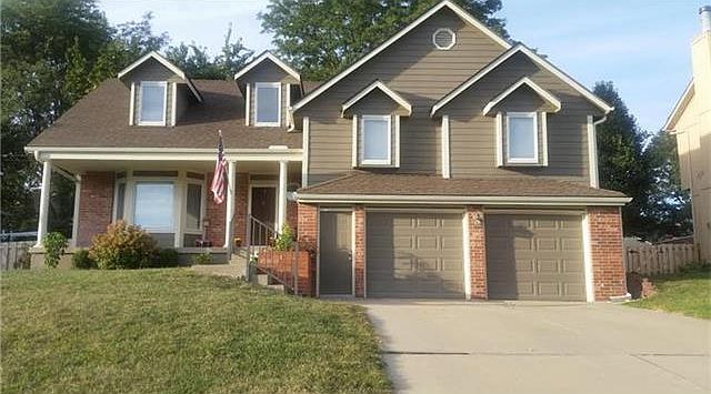 1st image of 604 NE Victoria Dr