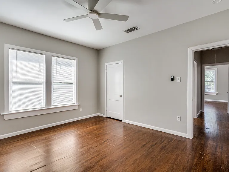 5011 Parkland Ave — Photo 19
