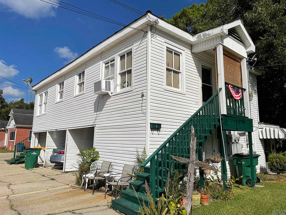 1st image of 207 Ann Dr