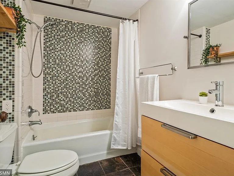 1543 Iglehart Ave — Photo 15
