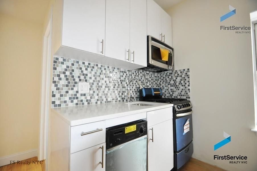 1st image of 142 E 13th St APT 4N