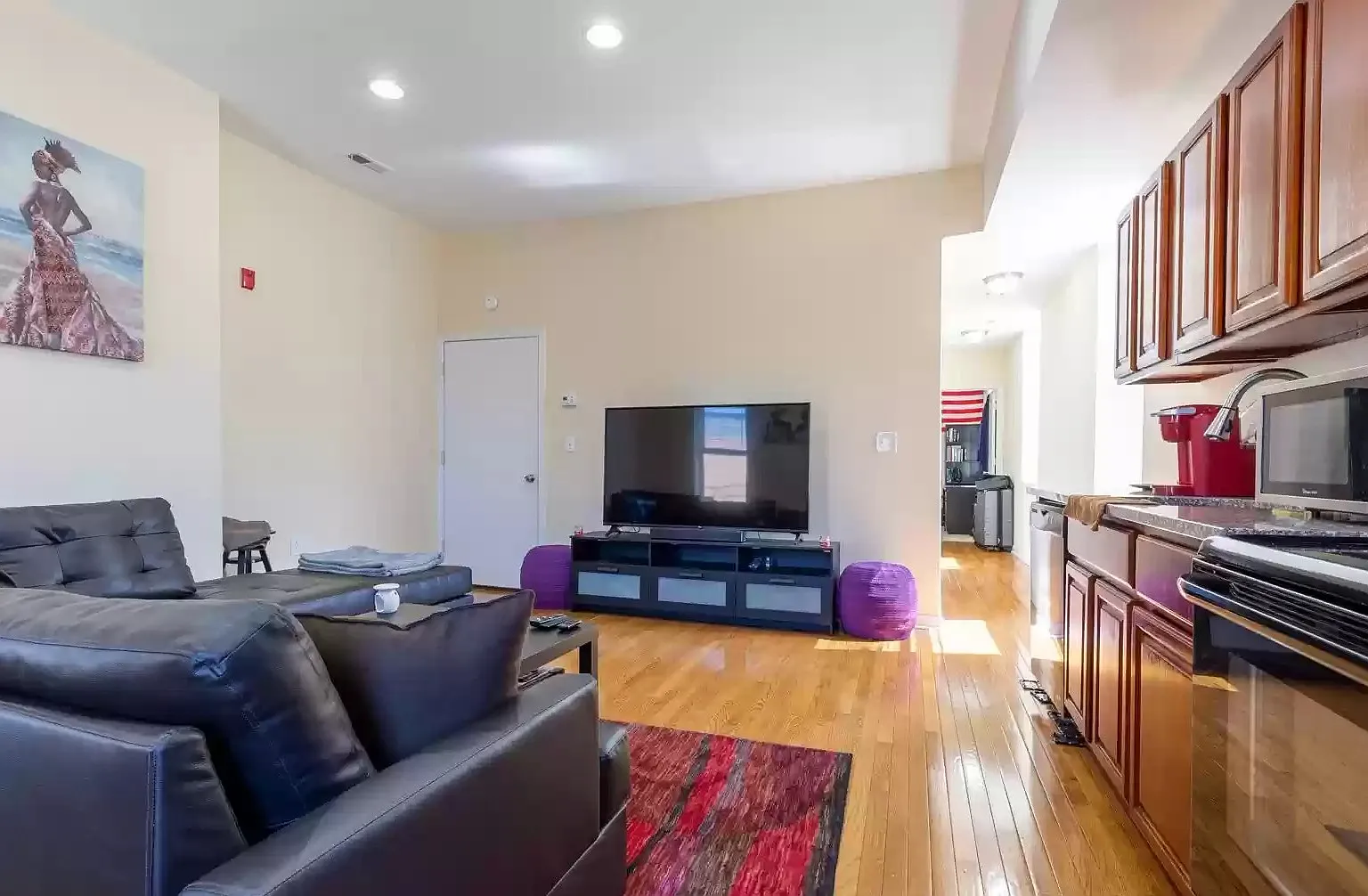 1 bed, 980 sqft, $1,260 — Photo 2