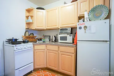 Rented by City Connections Realty