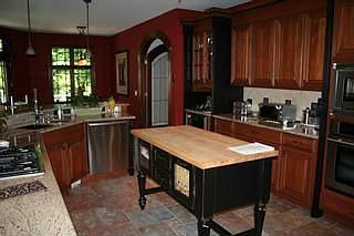 4th image of 4555 Summit Cir #6