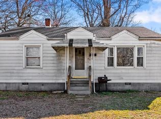 1517 Lovett St, Greensboro, NC 27403