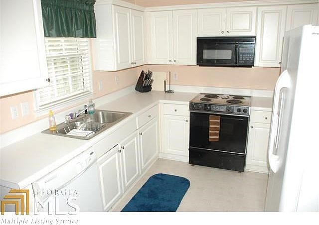2nd image of 95 Woodgate Dr