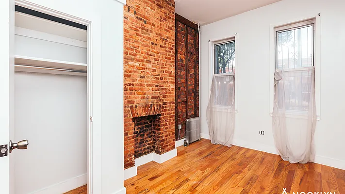 Rented by Nooklyn NYC LLC | media 31