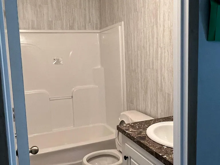 716 E Burnett Ave — Photo 22