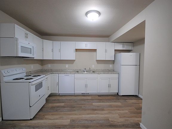 5th image of 314 W 7th St