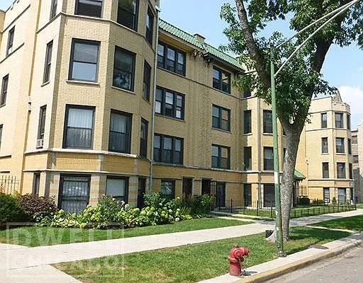 N Spaulding Ave — Photo 11