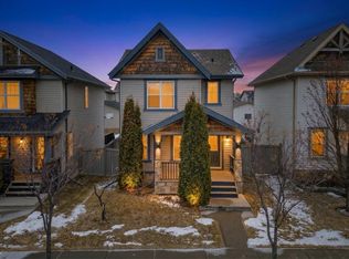 219 60th St SW, Edmonton, AB T6X0J7