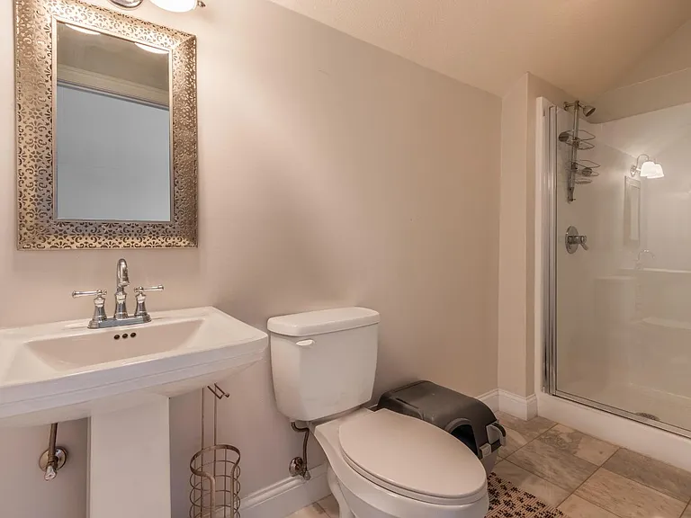 316 Walnut St — Photo 27