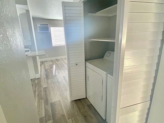 5th image of 4337-39 38th St #4