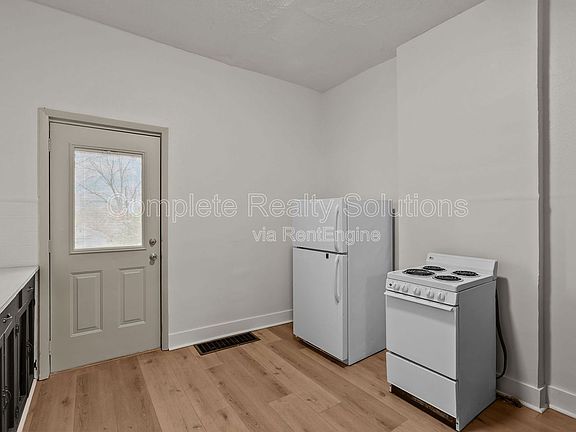 4th image of 4427 S 38th St