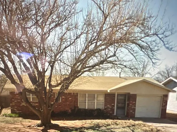 108 Darrell St, Levelland, TX 79336