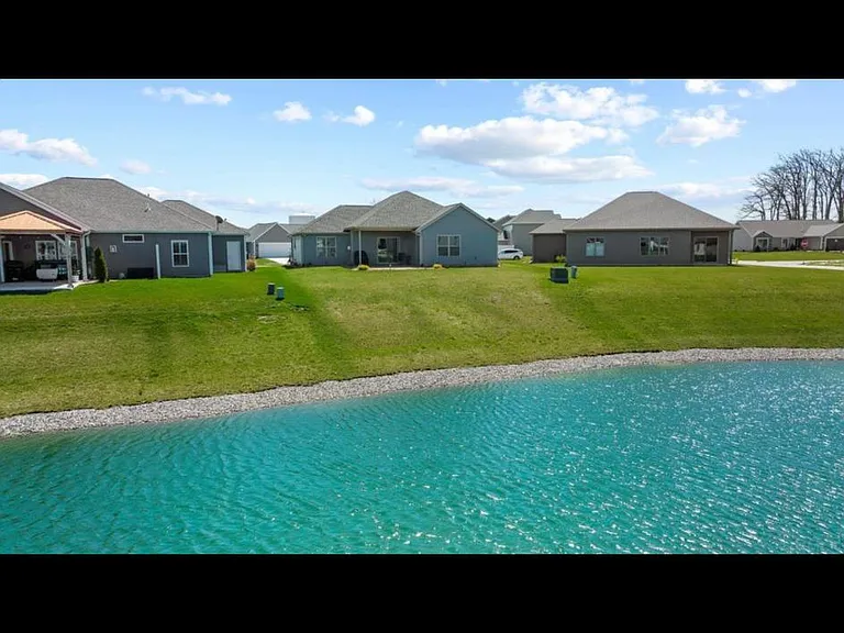 303 Edenbridge Blvd — Photo 18
